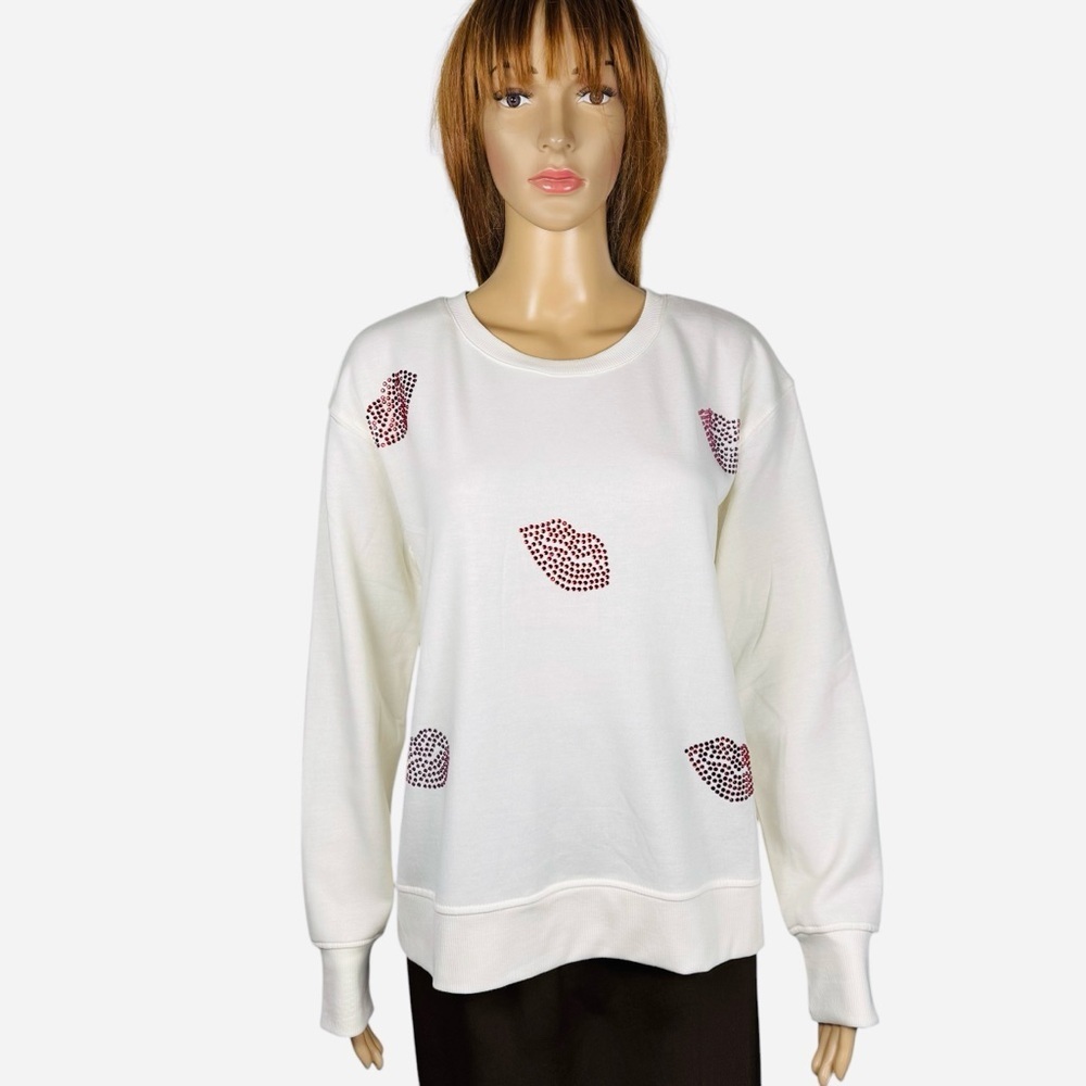 NWT New Jane and Delancey Ivory Rhinestones Lips Sweatshirt Size M